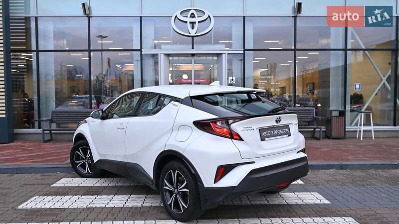 Внедорожник / Кроссовер Toyota C-HR 2020 в Киеве фото 2 Внедорожник / Кроссовер Toyota C-HR 2020 в Киеве