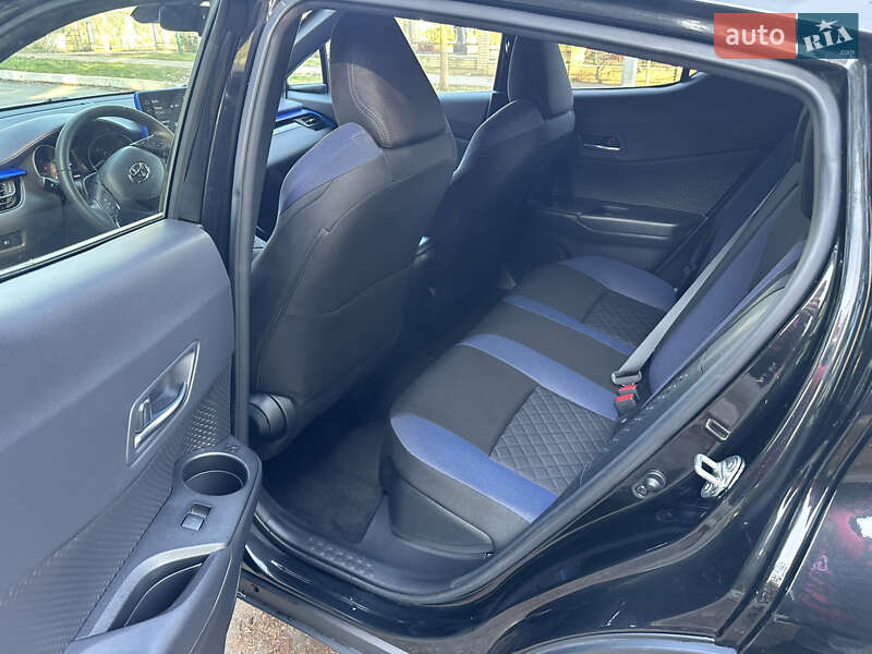 Внедорожник / Кроссовер Toyota C-HR 2021 в Виннице фото 28 Внедорожник / Кроссовер Toyota C-HR 2021 в Виннице