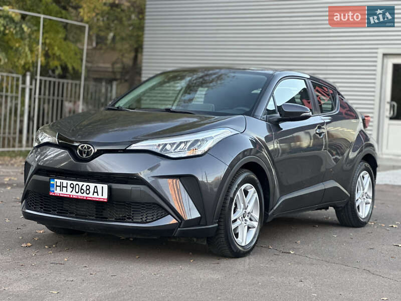 Внедорожник / Кроссовер Toyota C-HR 2020 в Одессе фото 10 Внедорожник / Кроссовер Toyota C-HR 2020 в Одессе