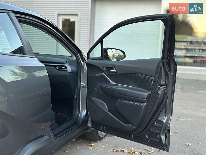 Внедорожник / Кроссовер Toyota C-HR 2020 в Одессе фото 33 Внедорожник / Кроссовер Toyota C-HR 2020 в Одессе