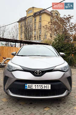 Позашляховик / Кросовер Toyota C-HR 2020 в Кривому Розі