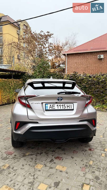 Внедорожник / Кроссовер Toyota C-HR 2020 в Кривом Роге