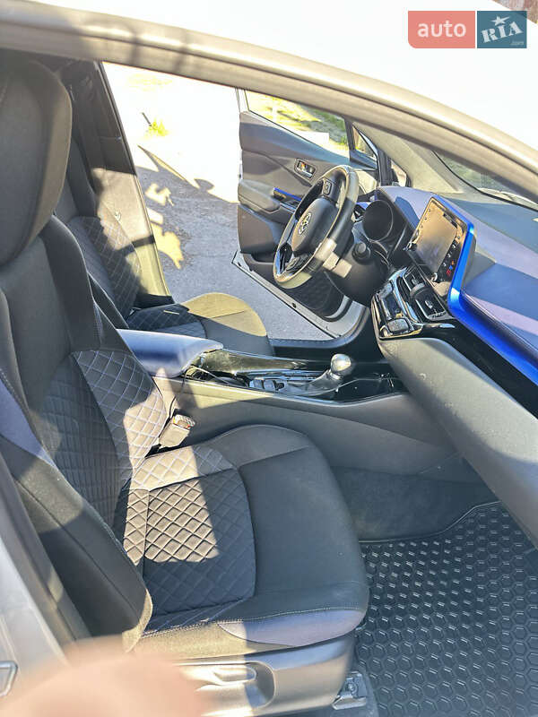Внедорожник / Кроссовер Toyota C-HR 2020 в Одессе