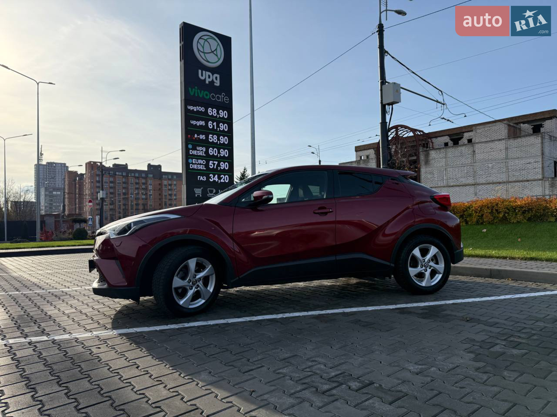 2017 Toyota C-HR - мініатюра 6