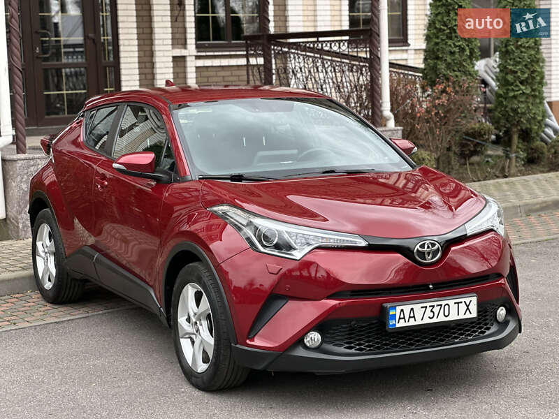 Внедорожник / Кроссовер Toyota C-HR 2018 в Виннице