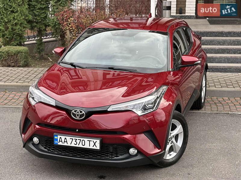Внедорожник / Кроссовер Toyota C-HR 2018 в Виннице