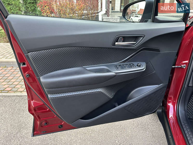 Внедорожник / Кроссовер Toyota C-HR 2018 в Виннице