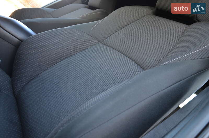 Внедорожник / Кроссовер Toyota C-HR 2018 в Дрогобыче