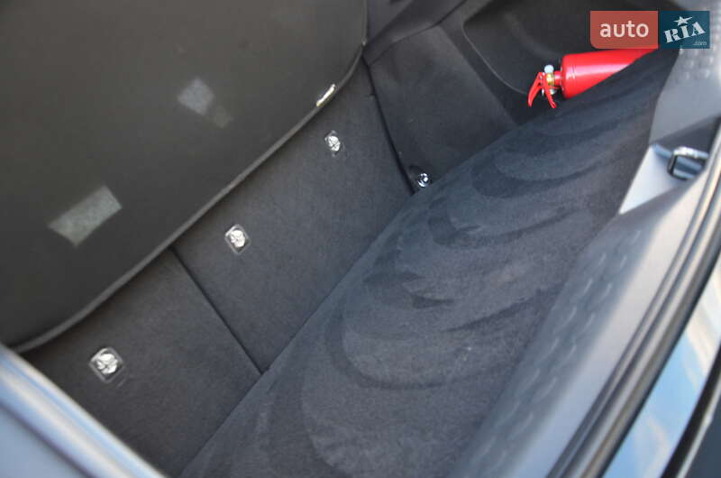 Внедорожник / Кроссовер Toyota C-HR 2018 в Дрогобыче