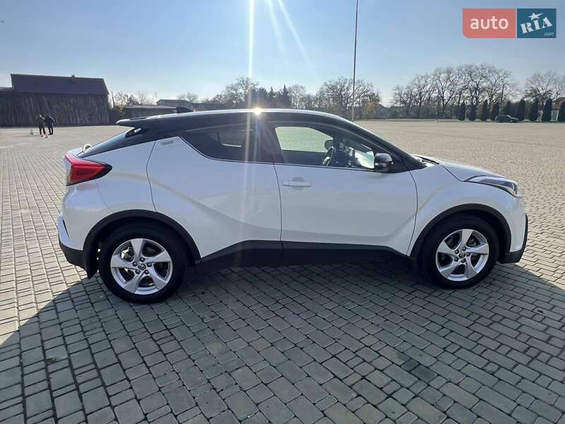 Внедорожник / Кроссовер Toyota C-HR 2016 в Одессе