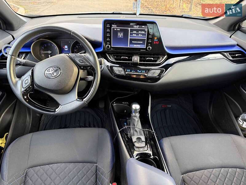 Внедорожник / Кроссовер Toyota C-HR 2021 в Киеве фото 18 Внедорожник / Кроссовер Toyota C-HR 2021 в Киеве
