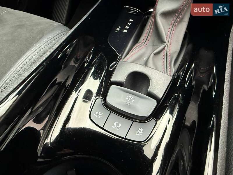 Внедорожник / Кроссовер Toyota C-HR 2021 в Одессе