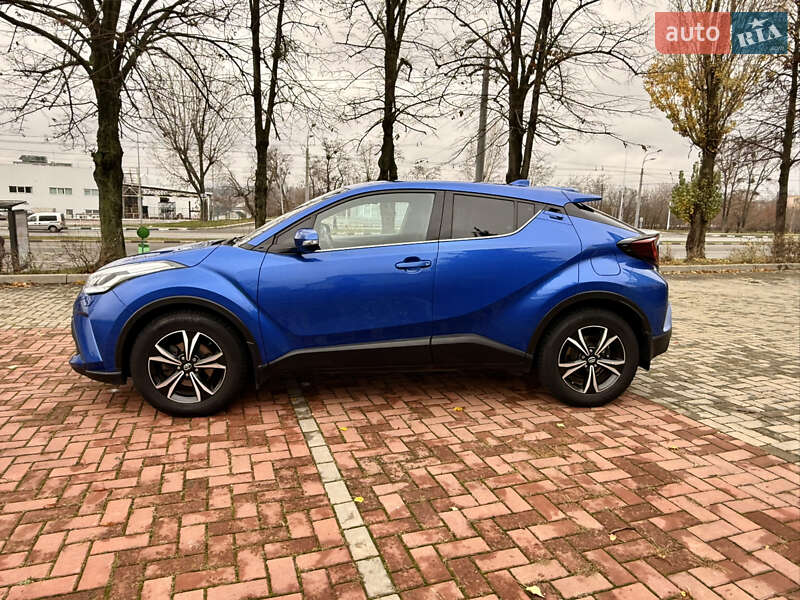 Внедорожник / Кроссовер Toyota C-HR 2020 в Харькове фото 18 Внедорожник / Кроссовер Toyota C-HR 2020 в Харькове