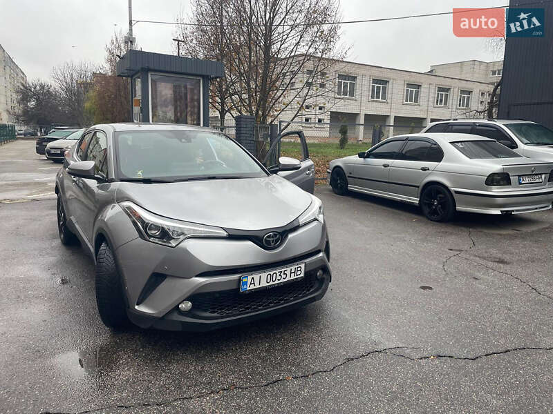 Внедорожник / Кроссовер Toyota C-HR 2019 в Белой Церкви