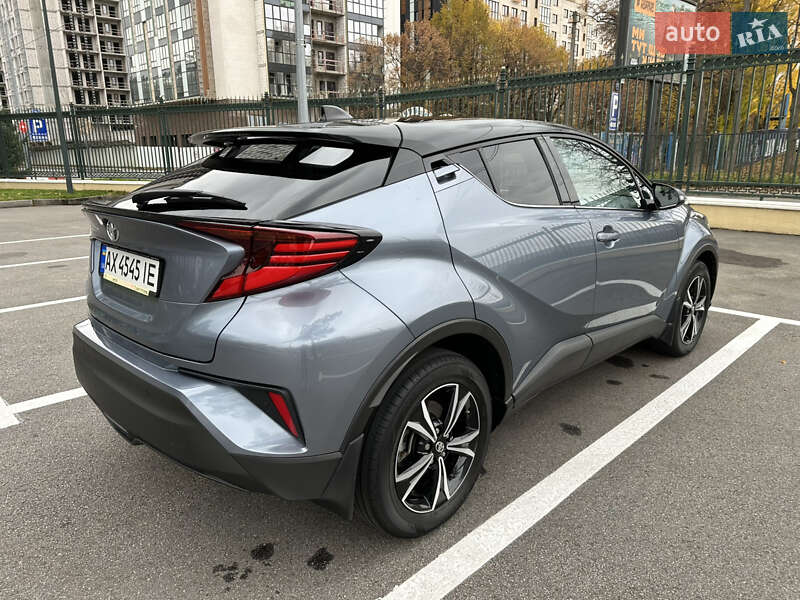 Внедорожник / Кроссовер Toyota C-HR 2019 в Харькове