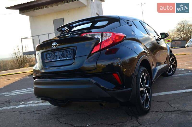 Позашляховик / Кросовер Toyota C-HR 2018 в Дрогобичі фото 31 Позашляховик / Кросовер Toyota C-HR 2018 в Дрогобичі