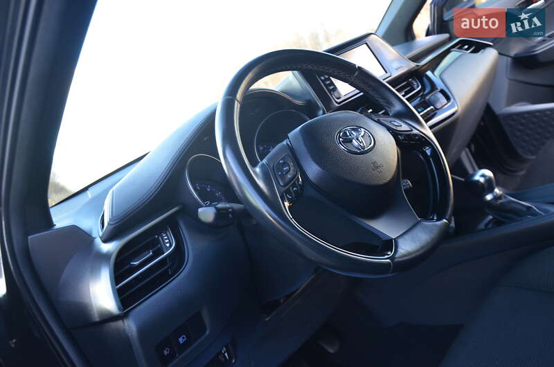Позашляховик / Кросовер Toyota C-HR 2018 в Дрогобичі фото 36 Позашляховик / Кросовер Toyota C-HR 2018 в Дрогобичі
