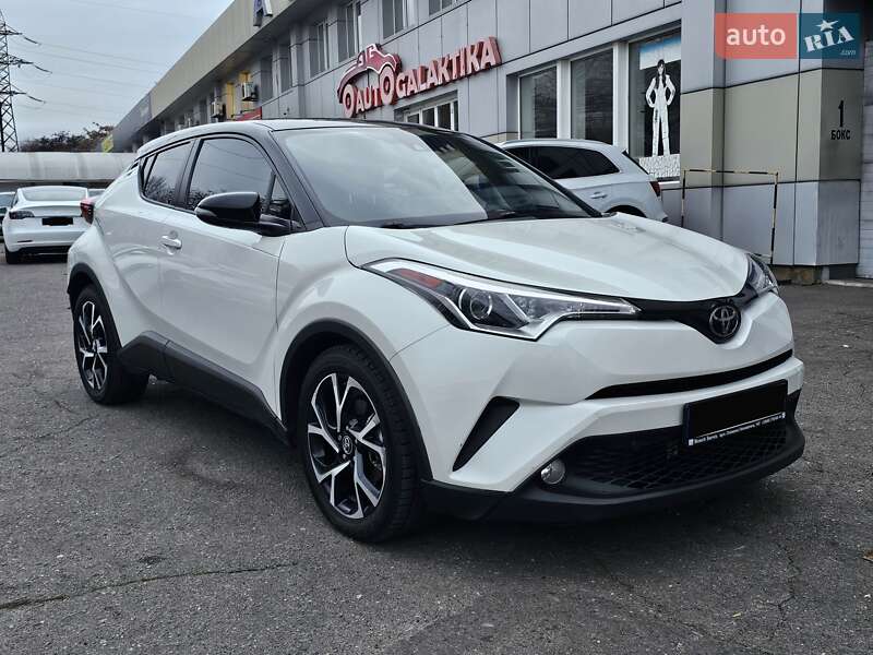 Позашляховик / Кросовер Toyota C-HR 2018 в Одесі