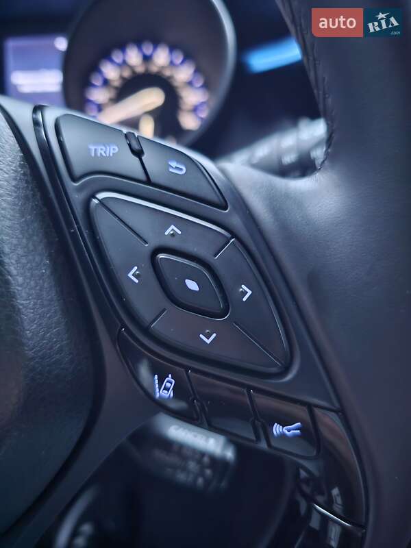 Позашляховик / Кросовер Toyota C-HR 2018 в Одесі