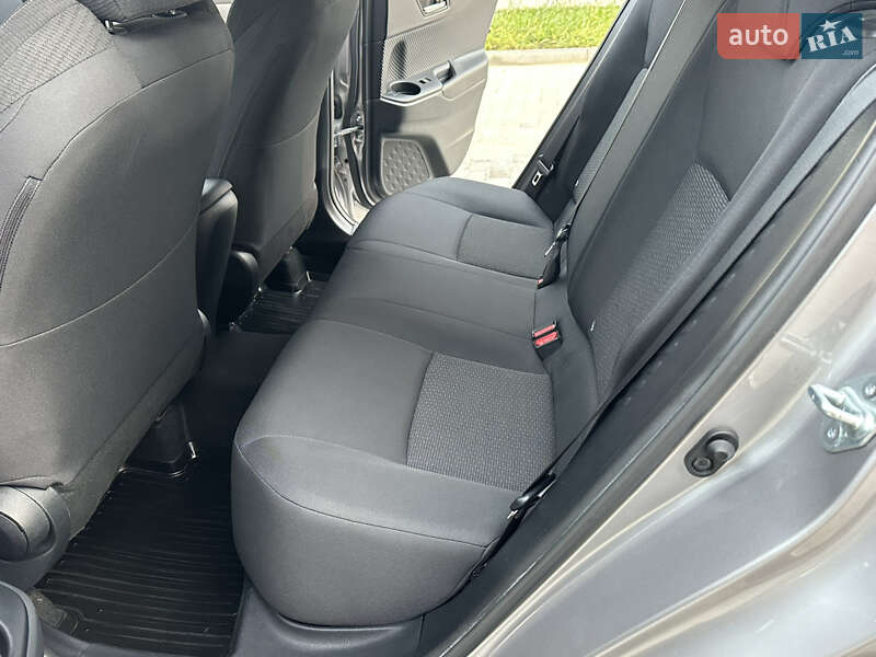 Позашляховик / Кросовер Toyota C-HR 2016 в Вінниці