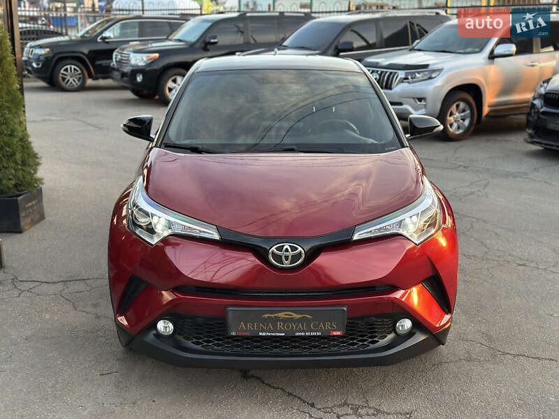 Позашляховик / Кросовер Toyota C-HR 2016 в Харкові фото 8 Позашляховик / Кросовер Toyota C-HR 2016 в Харкові