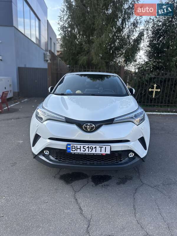 Позашляховик / Кросовер Toyota C-HR 2019 в Одесі