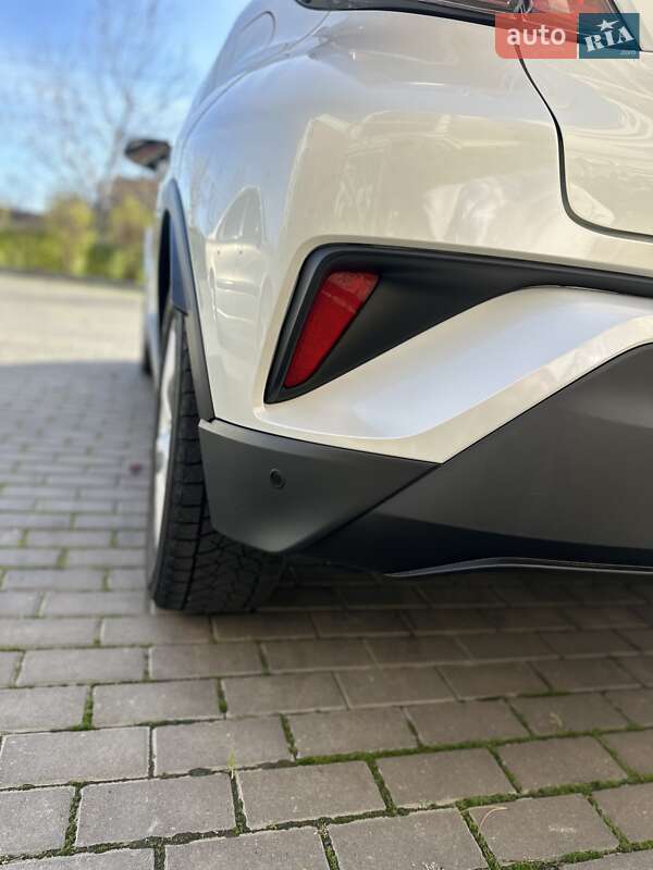 Позашляховик / Кросовер Toyota C-HR 2019 в Одесі