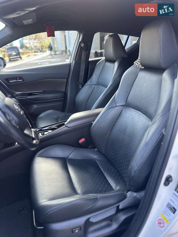 Позашляховик / Кросовер Toyota C-HR 2019 в Одесі