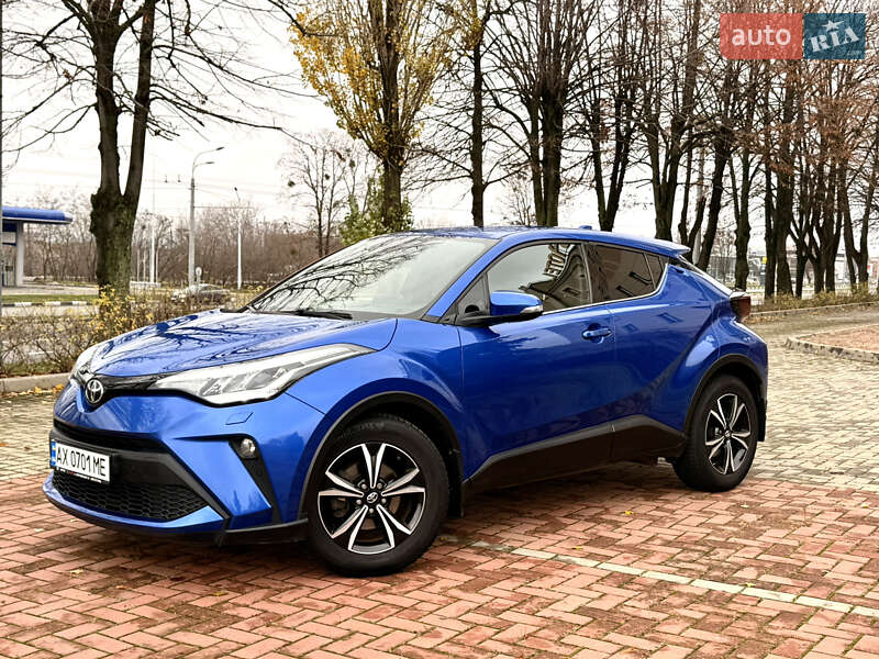 Внедорожник / Кроссовер Toyota C-HR 2020 в Харькове