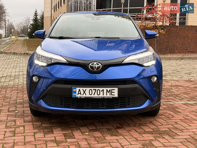 Внедорожник / Кроссовер Toyota C-HR 2020 в Харькове