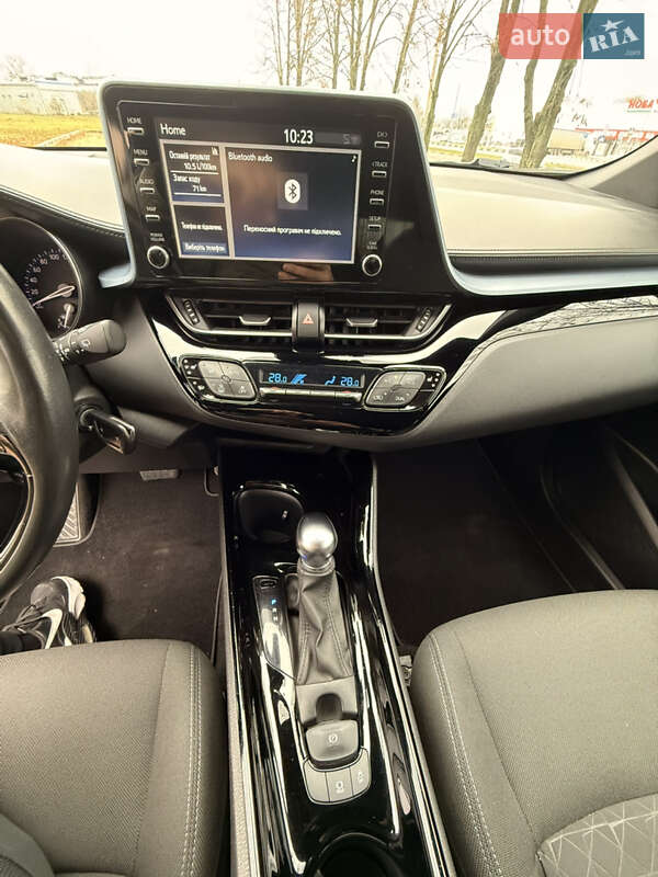 Внедорожник / Кроссовер Toyota C-HR 2020 в Харькове