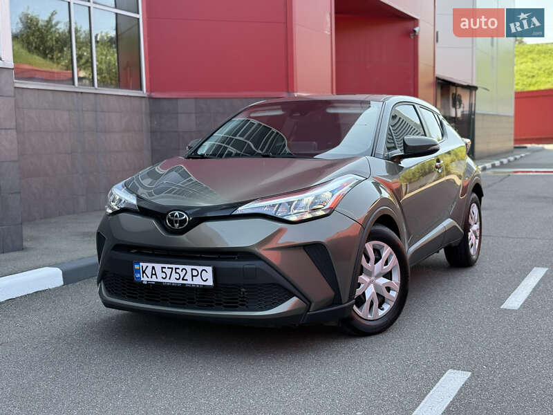 Внедорожник / Кроссовер Toyota C-HR 2021 в Киеве