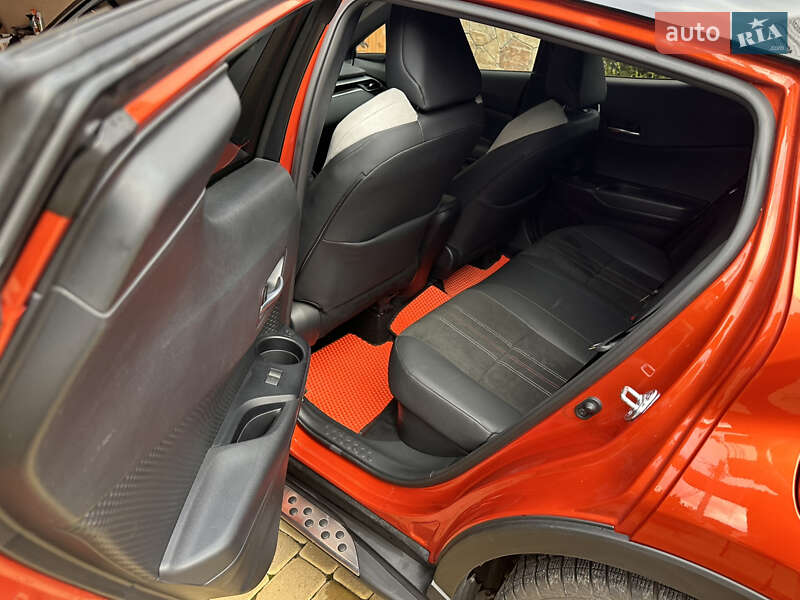 Внедорожник / Кроссовер Toyota C-HR 2021 в Виннице