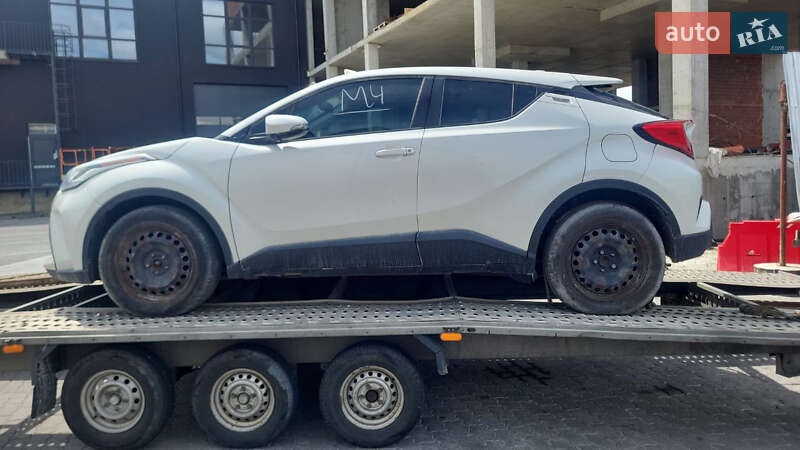 Внедорожник / Кроссовер Toyota C-HR 2021 в Запорожье