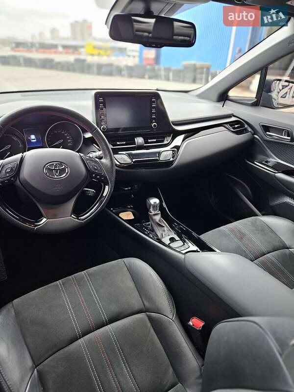 Внедорожник / Кроссовер Toyota C-HR 2021 в Харькове