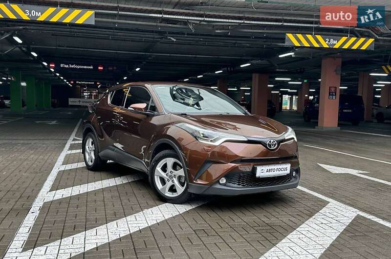 Toyota C-HR 2017 Toyota C-HR 2017