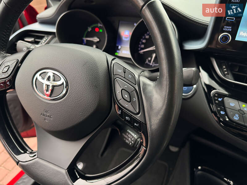 Позашляховик / Кросовер Toyota C-HR 2020 в Одесі фото 39 Позашляховик / Кросовер Toyota C-HR 2020 в Одесі