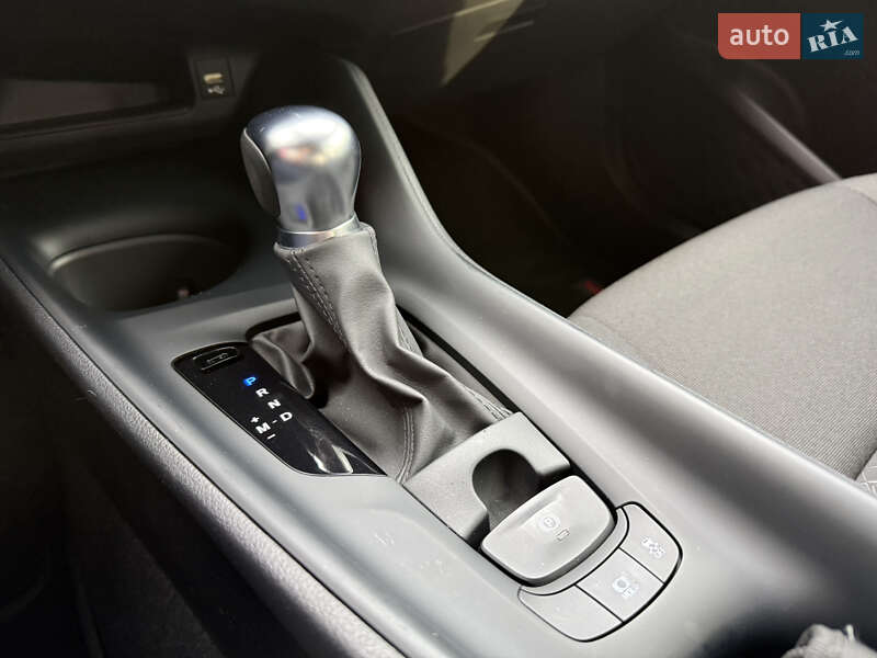 Позашляховик / Кросовер Toyota C-HR 2021 в Києві фото 33 Позашляховик / Кросовер Toyota C-HR 2021 в Києві