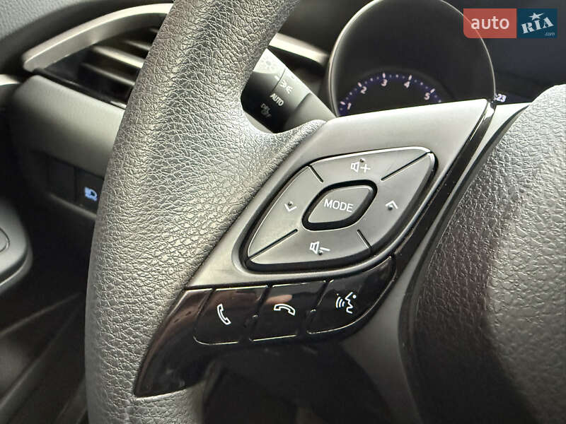 Позашляховик / Кросовер Toyota C-HR 2021 в Києві фото 38 Позашляховик / Кросовер Toyota C-HR 2021 в Києві