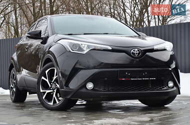 Внедорожник / Кроссовер Toyota C-HR 2018 в Дрогобыче