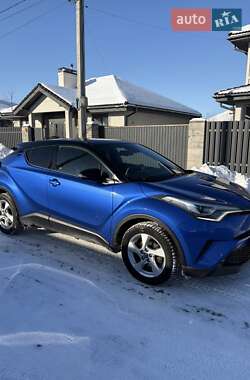Позашляховик / Кросовер Toyota C-HR 2018 в Вишгороді
