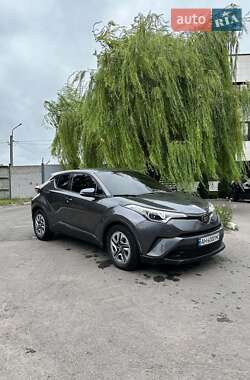 Внедорожник / Кроссовер Toyota C-HR 2018 в Львове