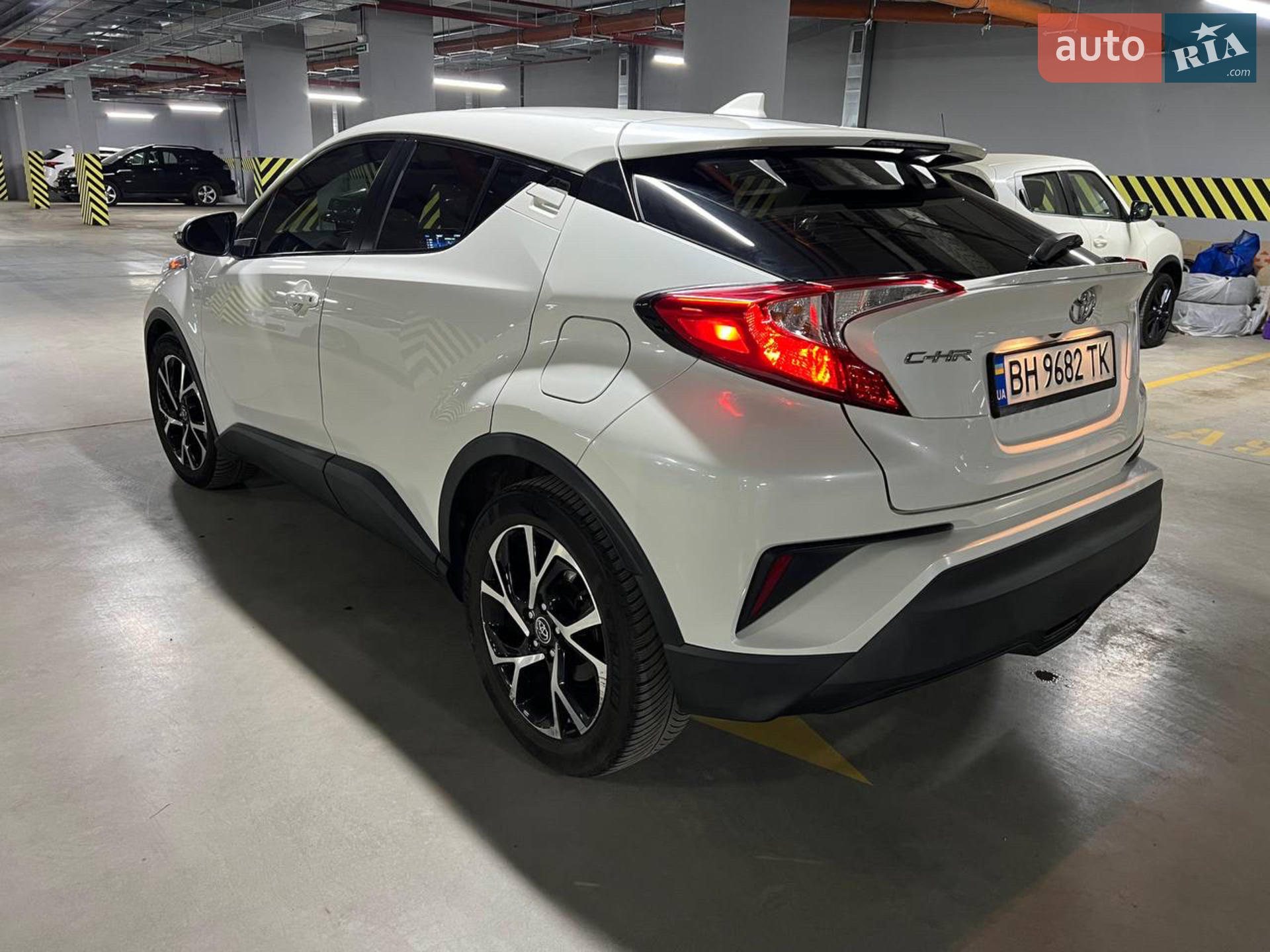 2017 Toyota C-HR - мініатюра 3
