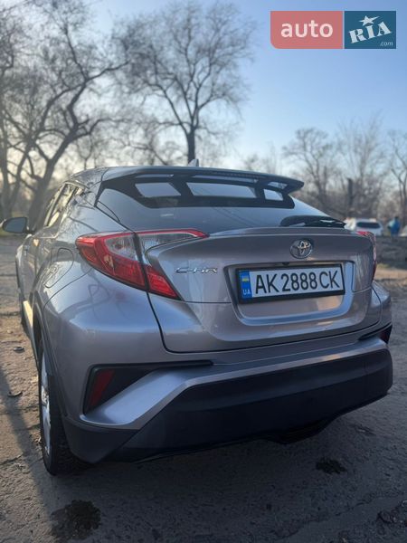 Внедорожник / Кроссовер Toyota C-HR 2018 в Белгороде-Днестровском