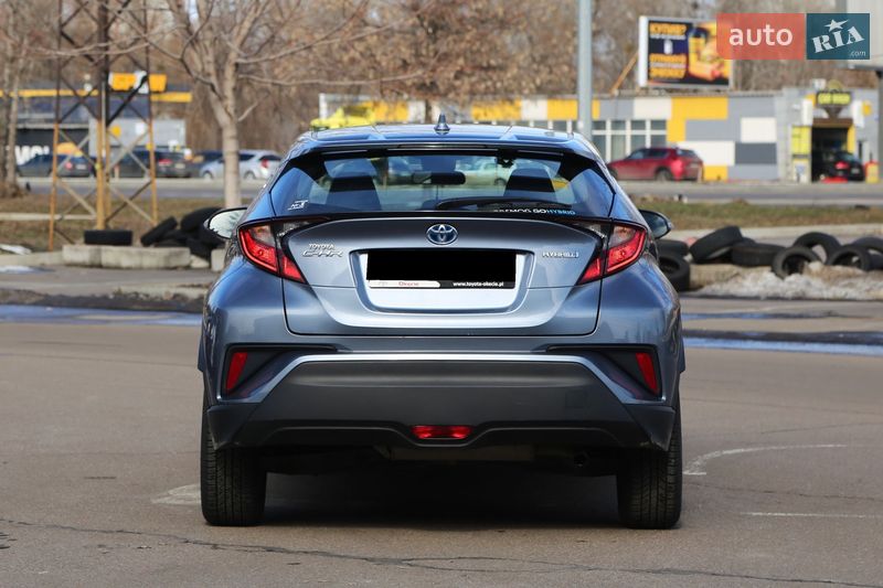 Внедорожник / Кроссовер Toyota C-HR 2022 в Киеве