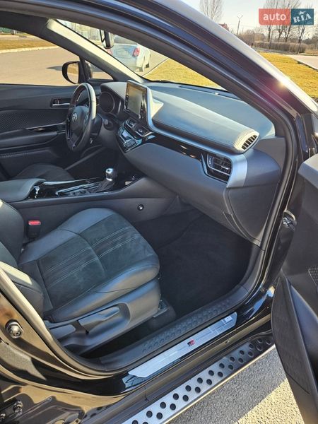 Внедорожник / Кроссовер Toyota C-HR 2021 в Харькове