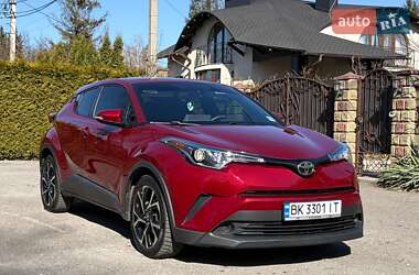Позашляховик / Кросовер Toyota C-HR 2018 в Рівному