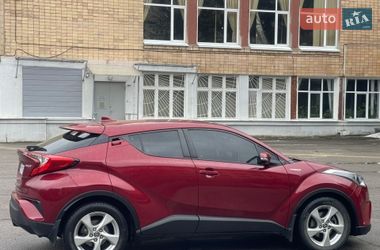 Внедорожник / Кроссовер Toyota C-HR 2018 в Харькове