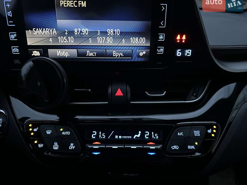 Позашляховик / Кросовер Toyota C-HR 2017 в Києві