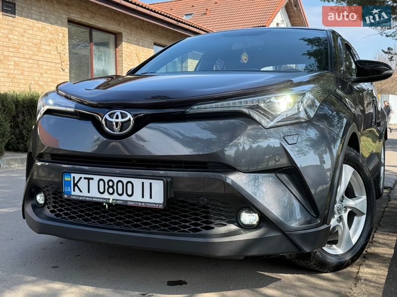 Внедорожник / Кроссовер Toyota C-HR 2018 в Ивано-Франковске